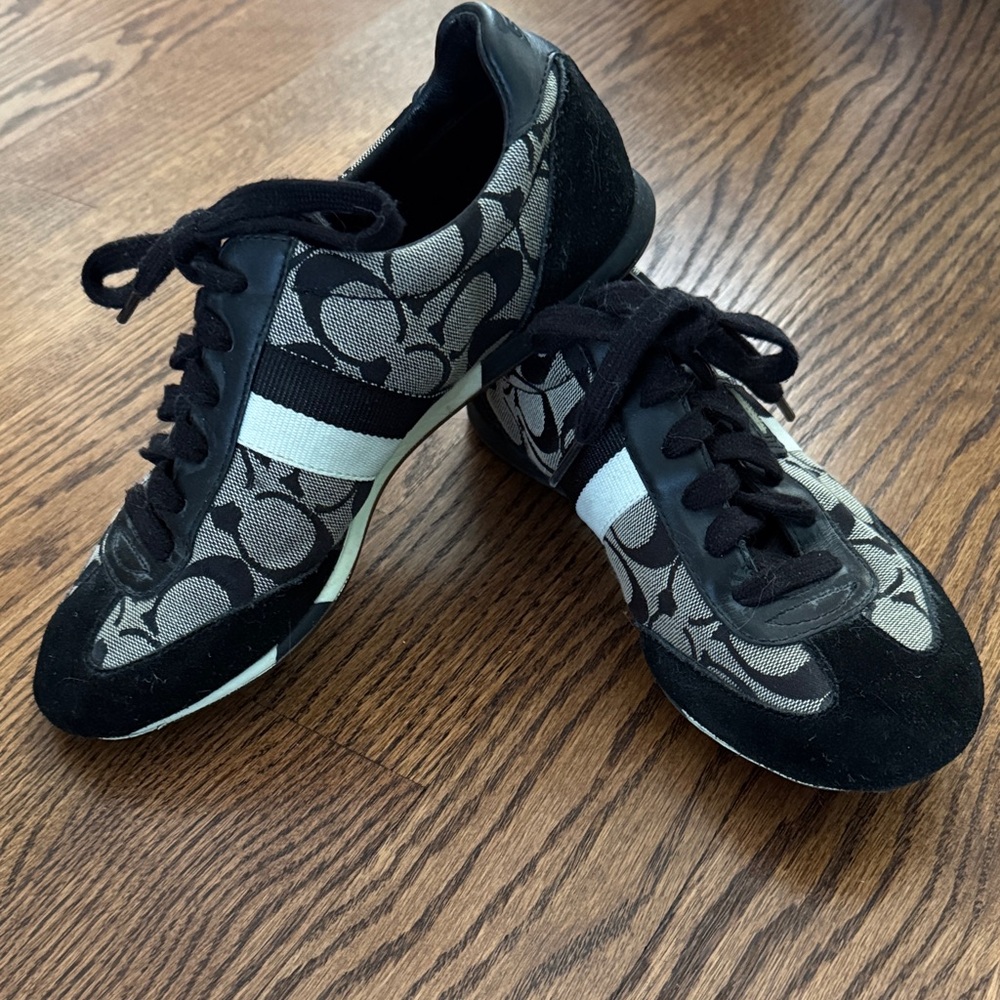 NEVER WORN COACH Signature Black and Gray Patterned Sneakers